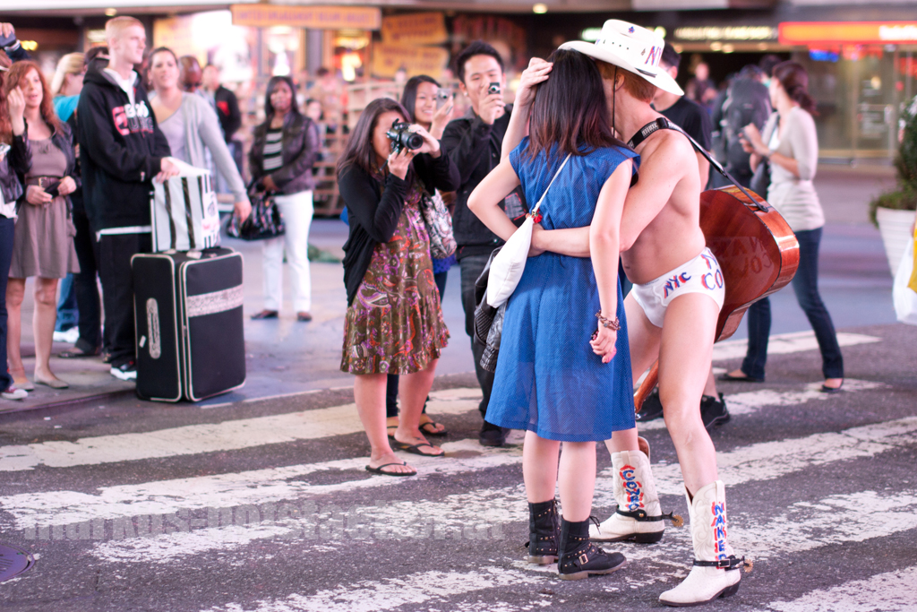 naked cowboy 2 - nyc