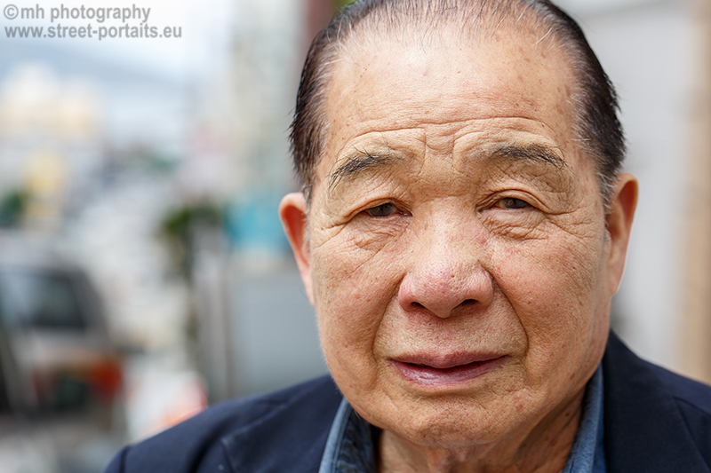 chinese man - chine town powel street san francisco